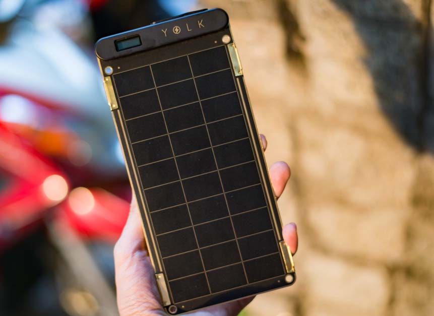Trên tay pin sạc năng lượng Mặt Trời Solar Paper: rất mỏng, nhẹ, dùng được dưới ánh sáng yếu 3 3624966_Solar_paper_Tinhte_07